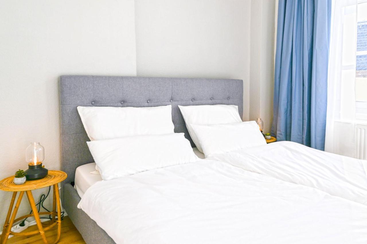 120Qm Denkmal Apartment In Krefeld Mit Stuck Und Balkon - Beuys Apartments - Krefeld Extérieur photo