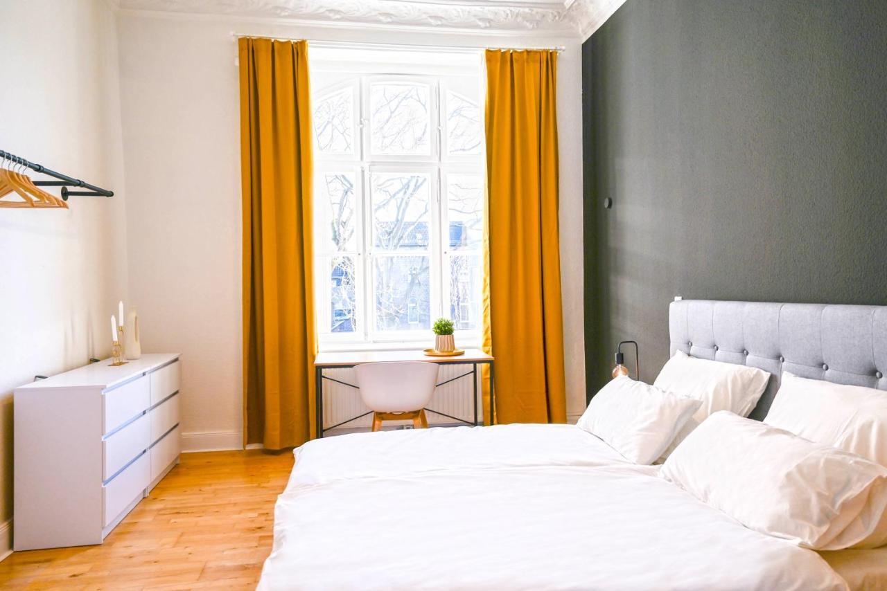 120Qm Denkmal Apartment In Krefeld Mit Stuck Und Balkon - Beuys Apartments - Krefeld Extérieur photo